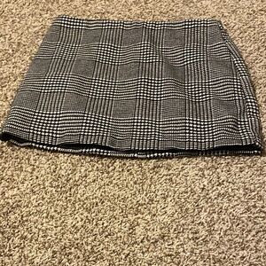 H&M Monochrome Checkered Mini Skirt